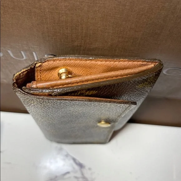 SOLDAuthentic Louis Vuitton Monogram Compact Bifold Zippy Wallet - Picture 9 of 13